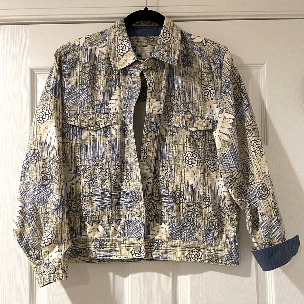 Christopher & Banks Women's Stunning Floral Pattern Jacket. Size Medium
